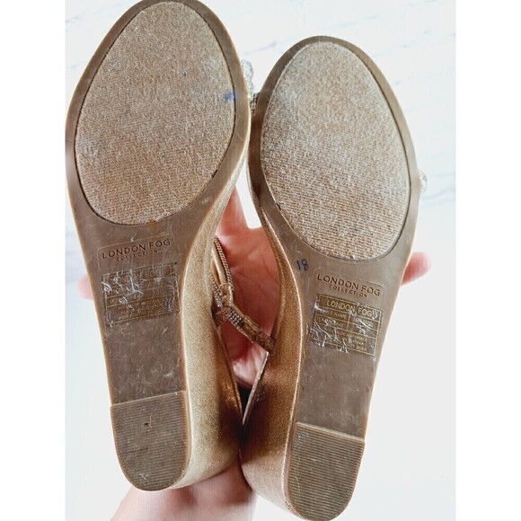 LONDON Fog Deserae Strappy Rhinestone Champagne Gold Wedge Sandals Size 10 - Picture 8 of 9
